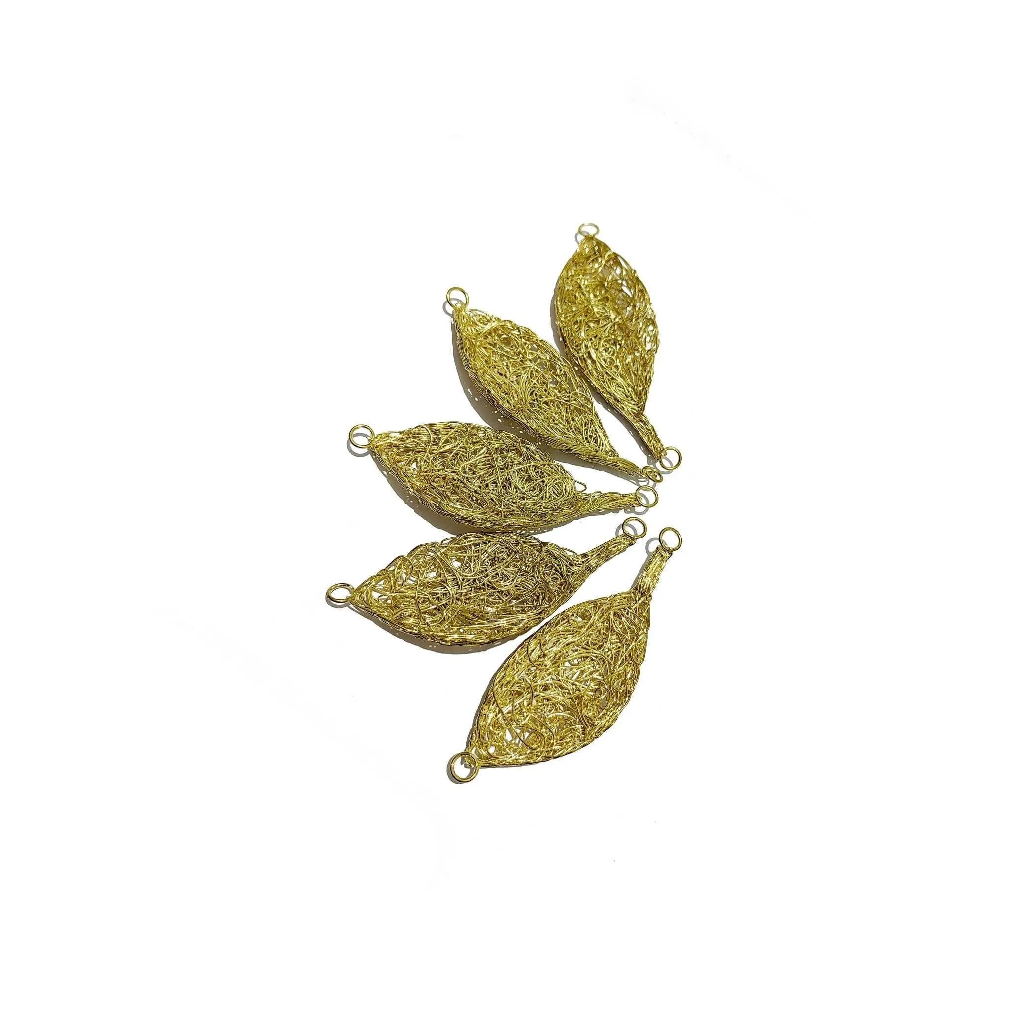 3D Leaf Shape Wired Metal Motif with Hooks on both ends for Craft or Decoration - 11450