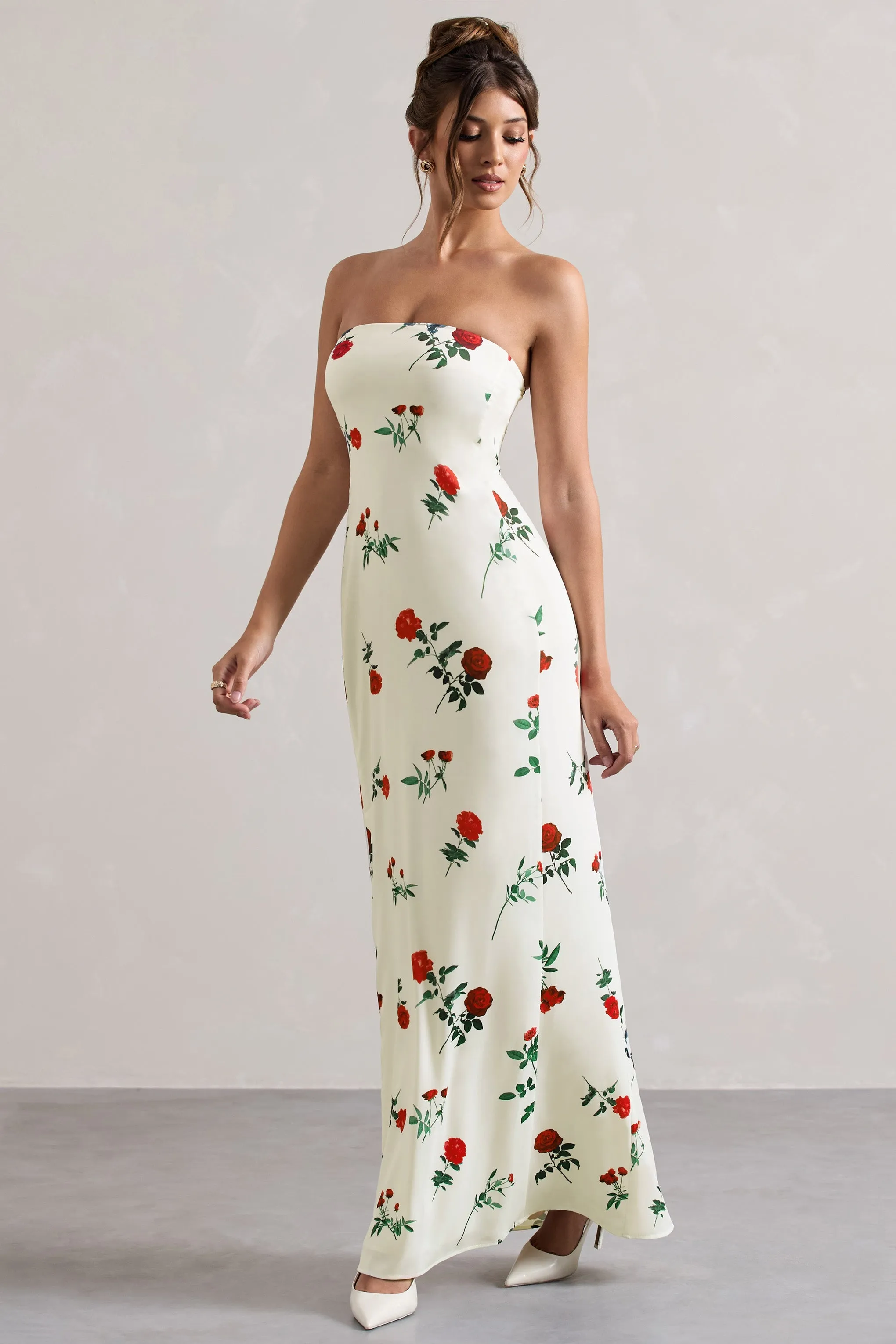 Azra | Robe longue  en satin à imprimé floral et décolleté bandeau