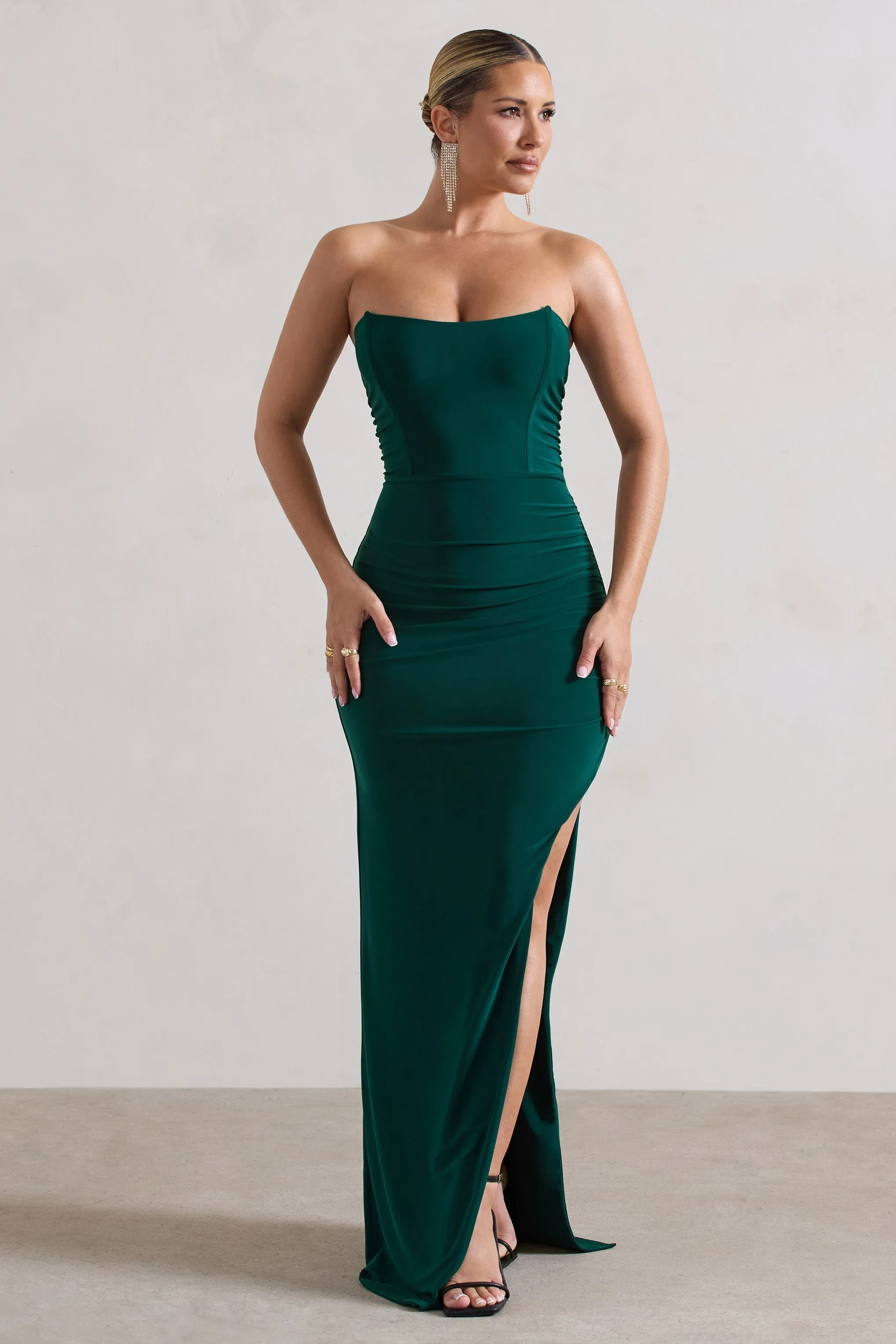 Eletta | Robe longue froncée vert bouteille à bandeau asymétrique