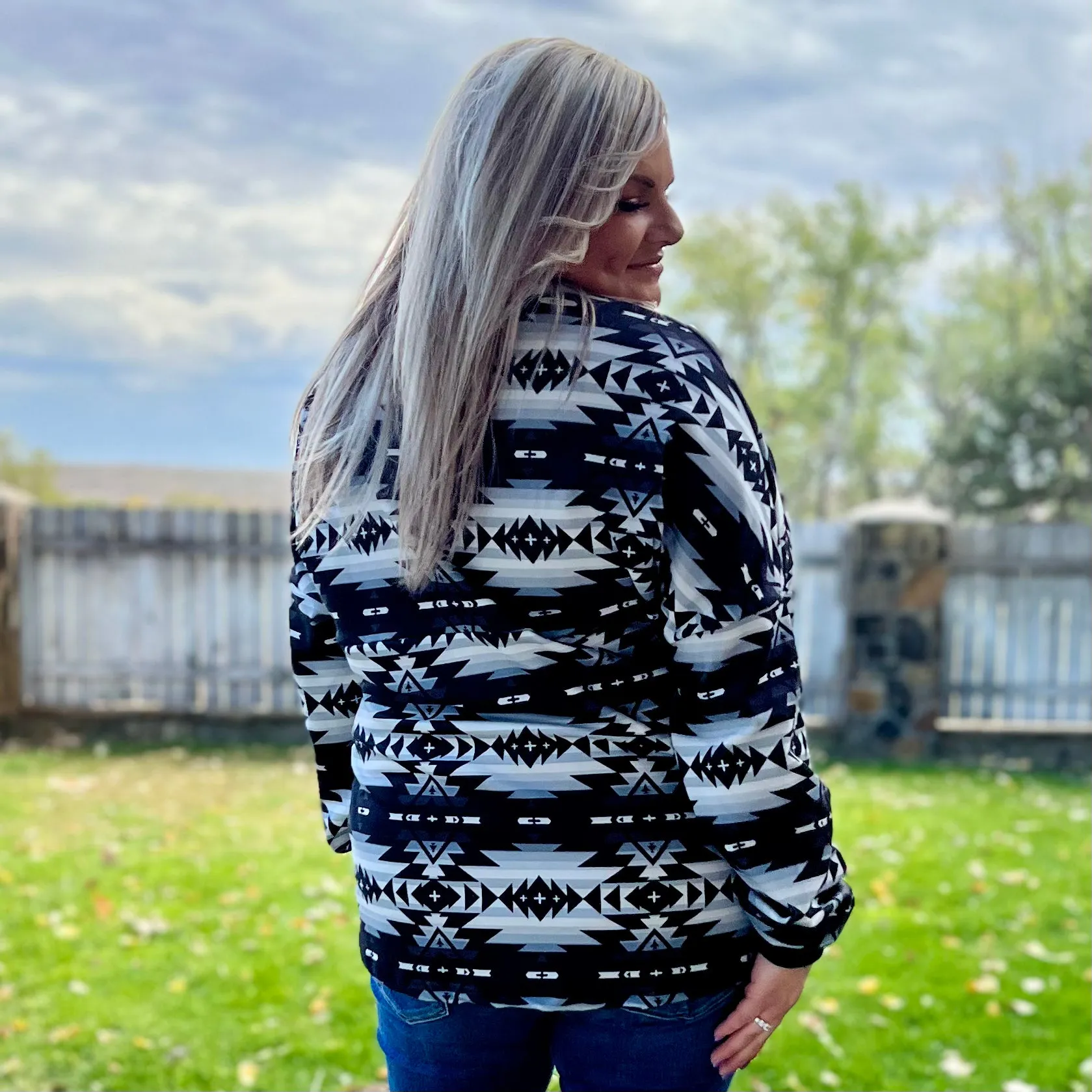 Howl At The Moon Pullover*