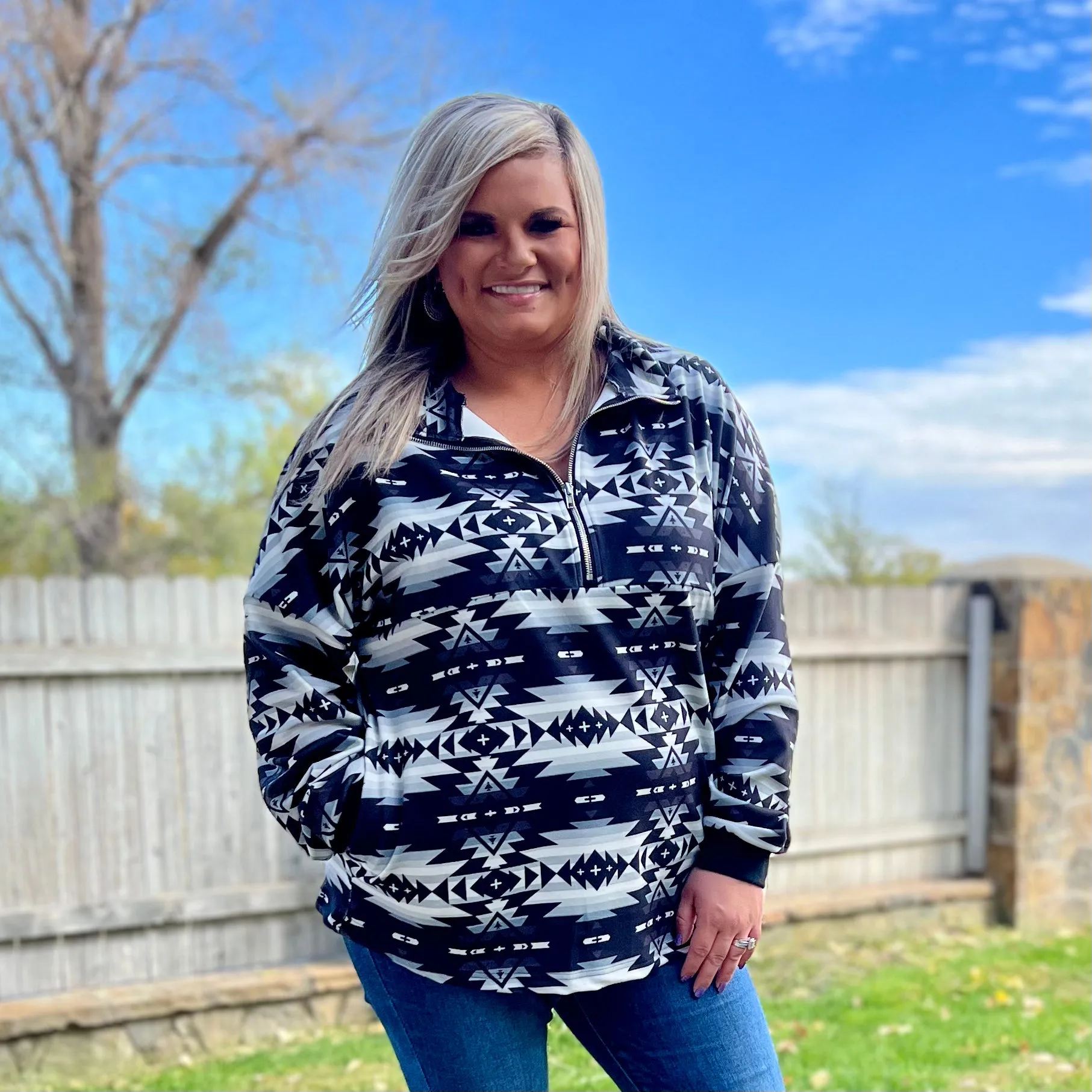 Howl At The Moon Pullover*