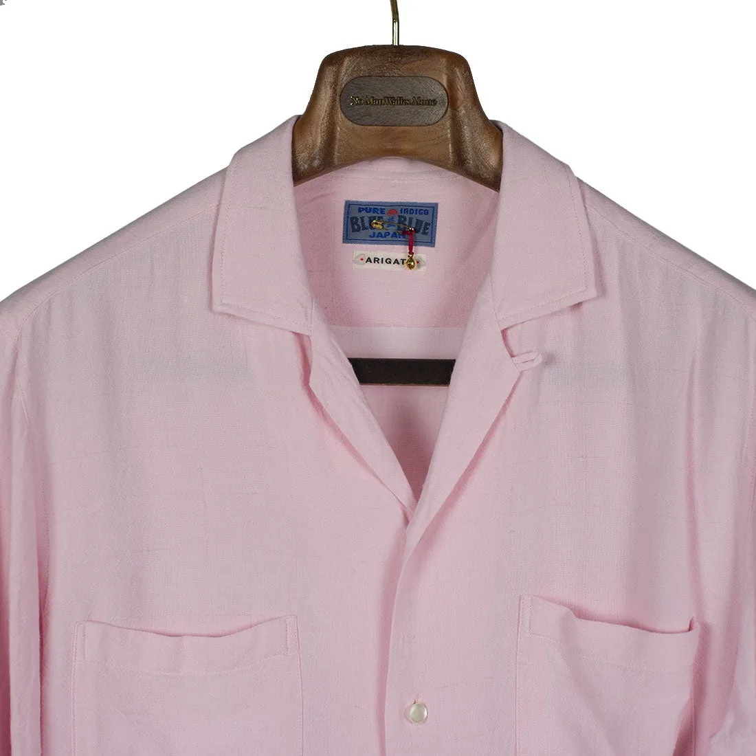 Open collar shirt in pale pink gauzy rayon