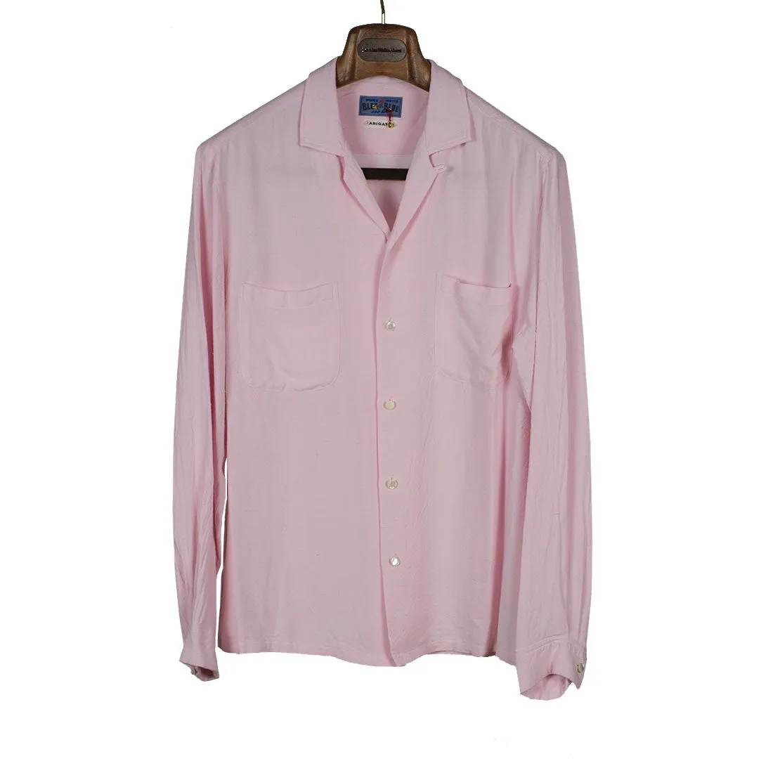 Open collar shirt in pale pink gauzy rayon