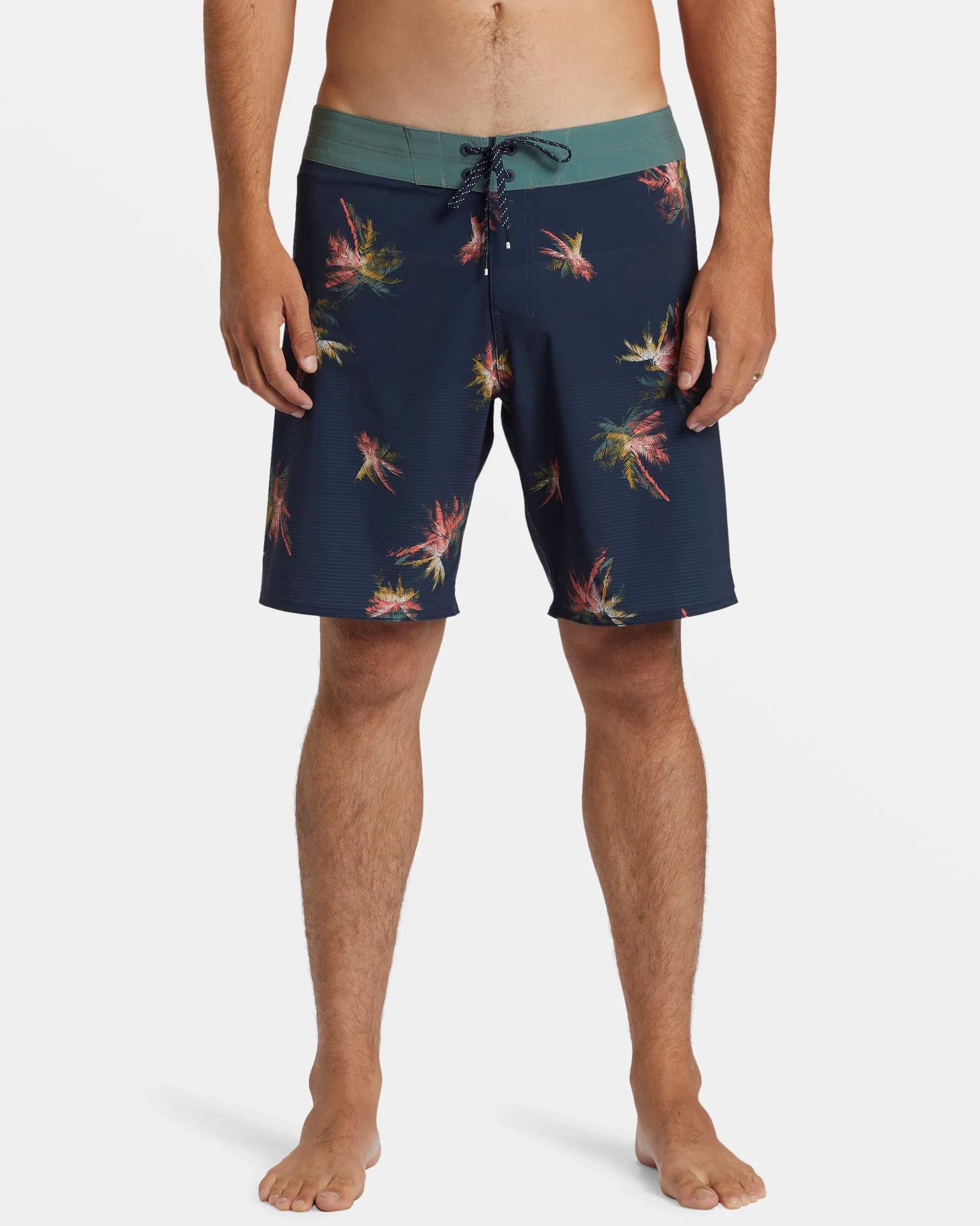 Sundays Airlite 19 Boardshorts - Dark Navy